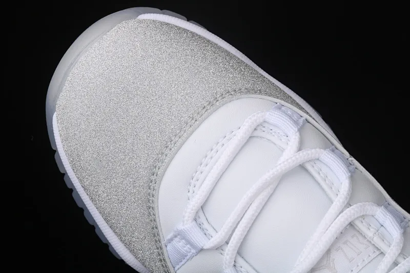All categories Air Jordan Jordan series basketball shoes Air Jordan 11 Air Jordan 11 low Metallic Silver AJ11 Joe 11 Swarovski Stars AH0715-100
